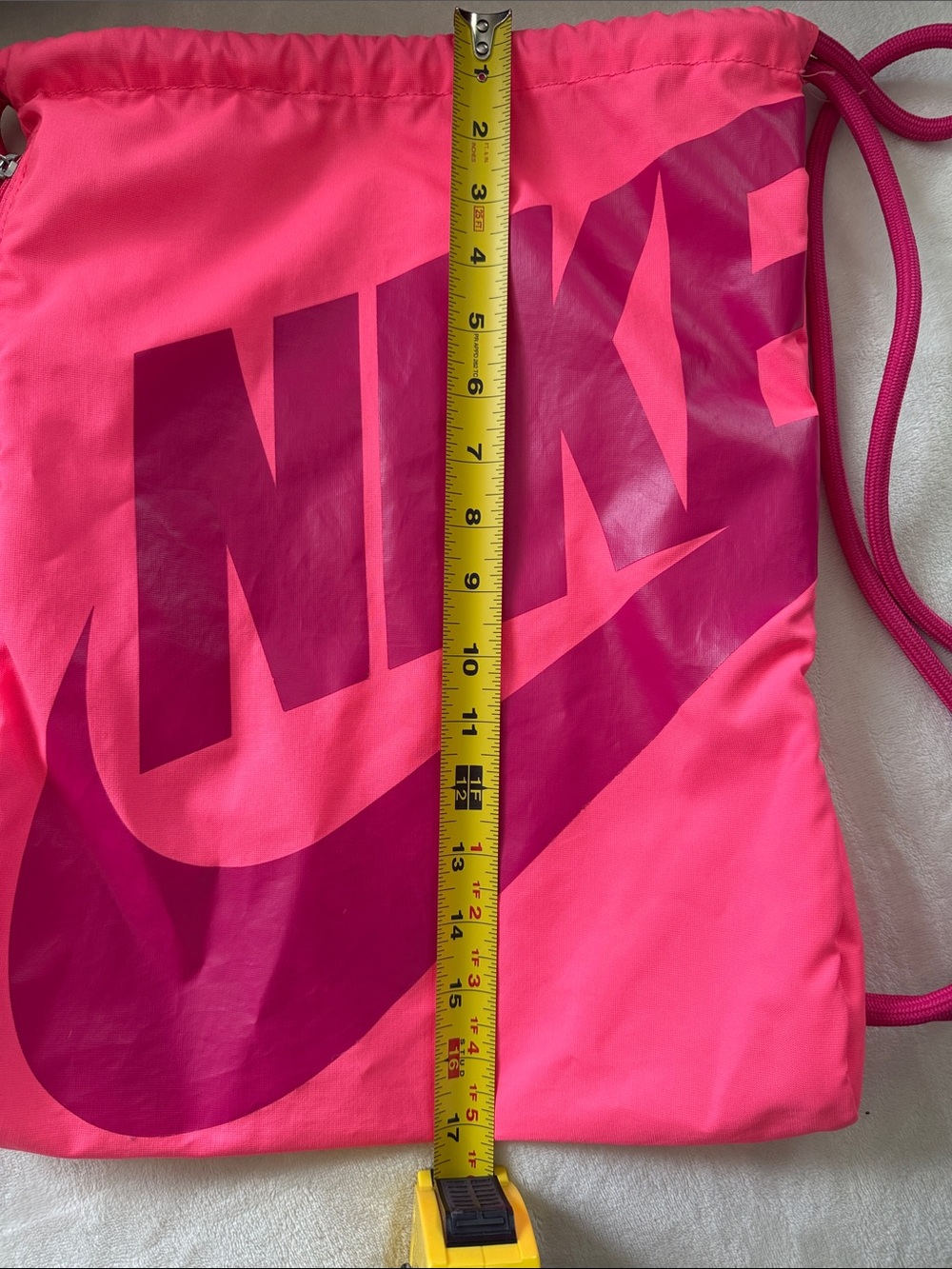 Pink on pink Nike sling bag - Picture 3 of 5